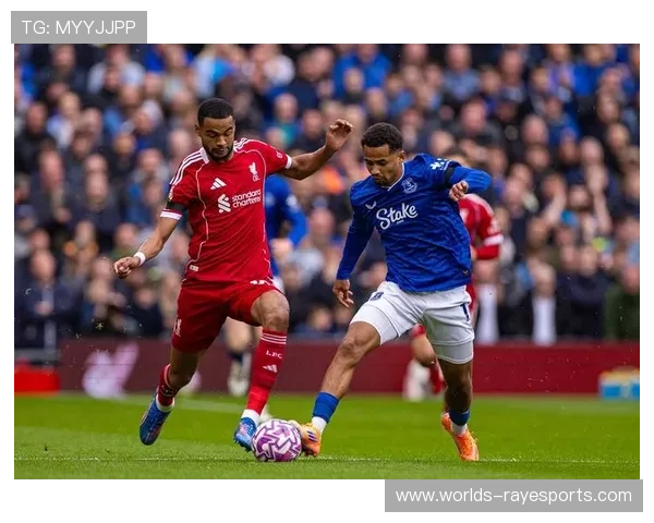埃弗顿1-0小胜伯恩茅斯,恩迪亚耶点球破门锁定胜局 埃弗顿1-0小胜伯恩茅斯,恩迪亚耶点球破门锁定胜局